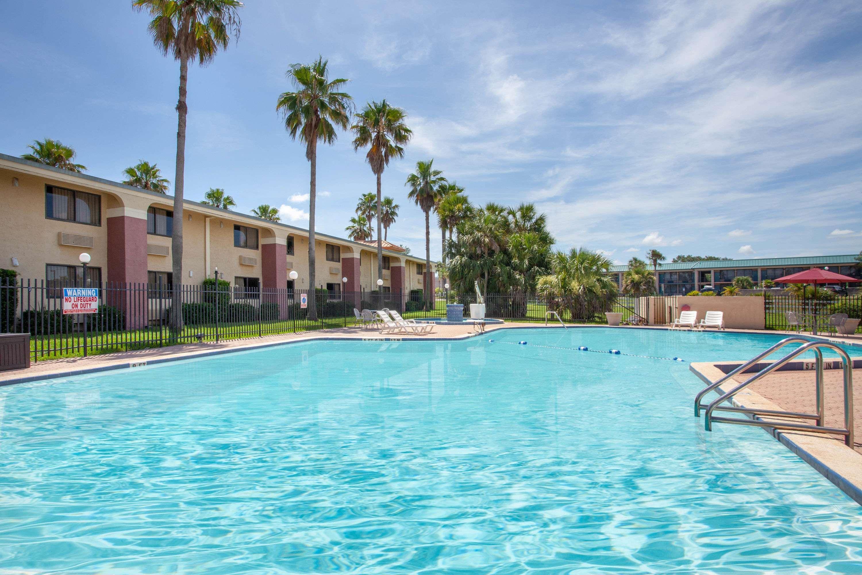 Ramada By Wyndham Davenport Orlando South Hotel Exterior foto